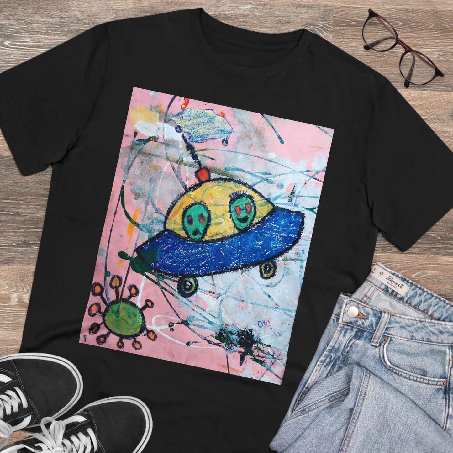 Aliens in Spaceship by Obi - Dark Organic T-shirt - Unisex